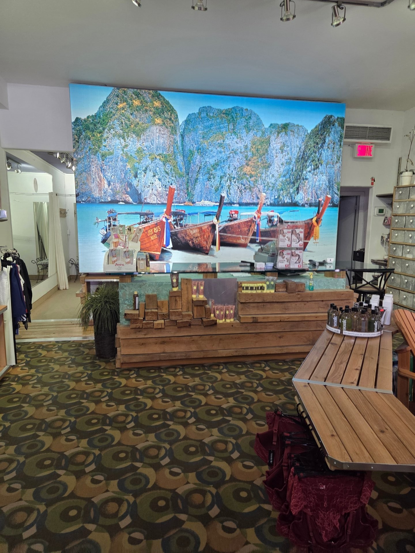 









557


Boul. du Séminaire N.

,
Saint-Jean-sur-Richelieu,




QC
J3B7C9

