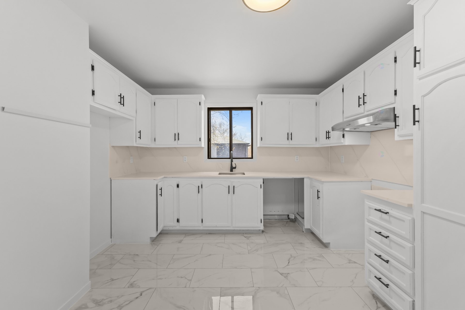 









205


Rue Rouville

, 5,
Longueuil (Le Vieux-Longueuil),




QC
J4K2W1

