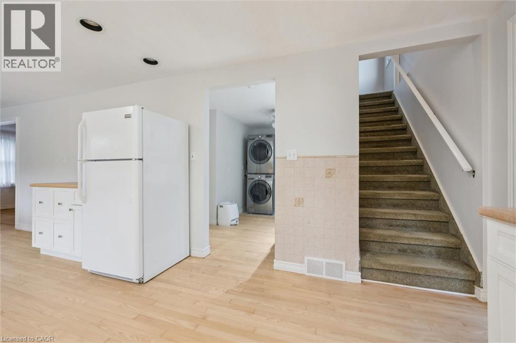 












6548 BEATTY LINE N

,
Fergus,




Ontario
N1M2W3

