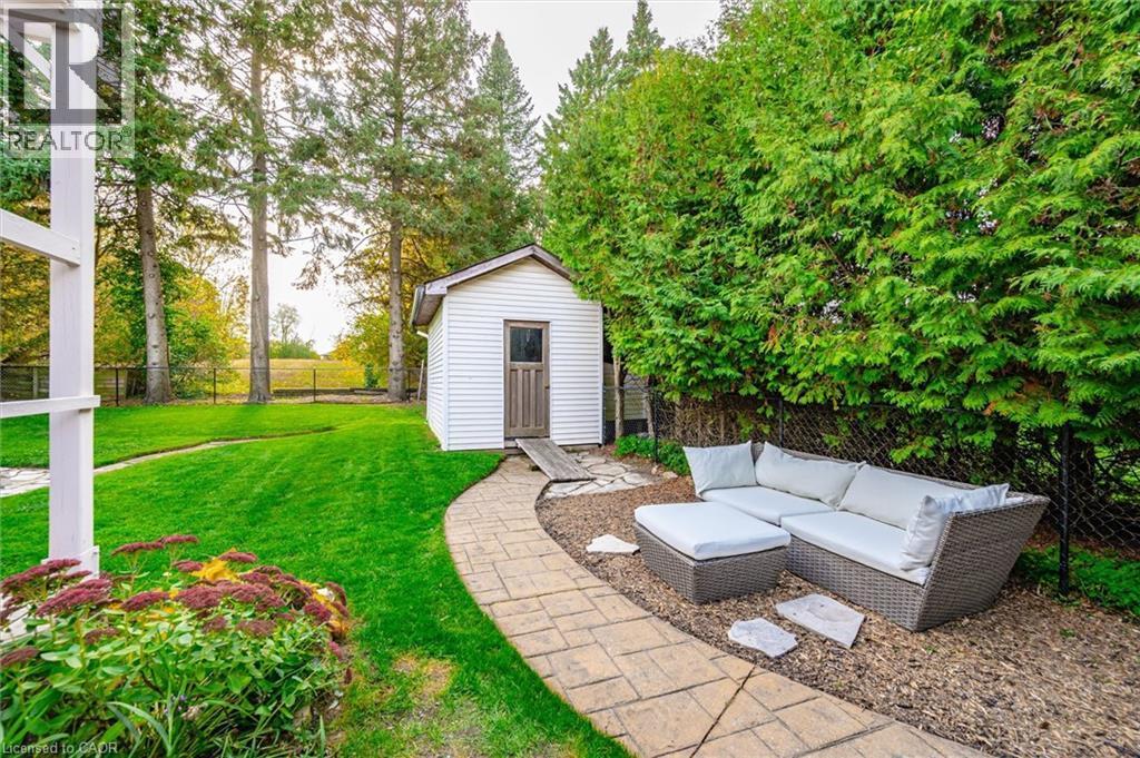 












6548 BEATTY LINE N

,
Fergus,




Ontario
N1M2W3

