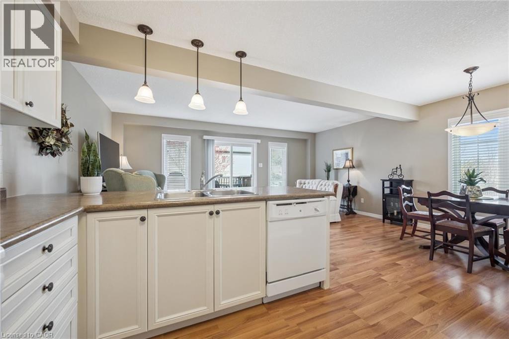 












6 UPPER MERCER Street Unit# E18

,
Kitchener,




Ontario
N2A0E4

