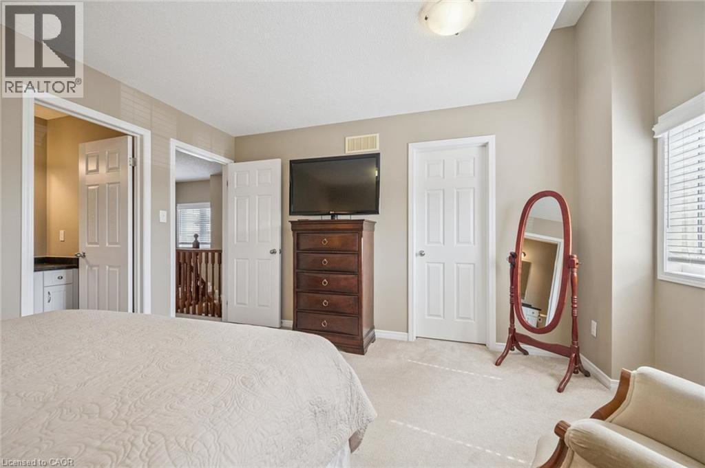












6 UPPER MERCER Street Unit# E18

,
Kitchener,




Ontario
N2A0E4

