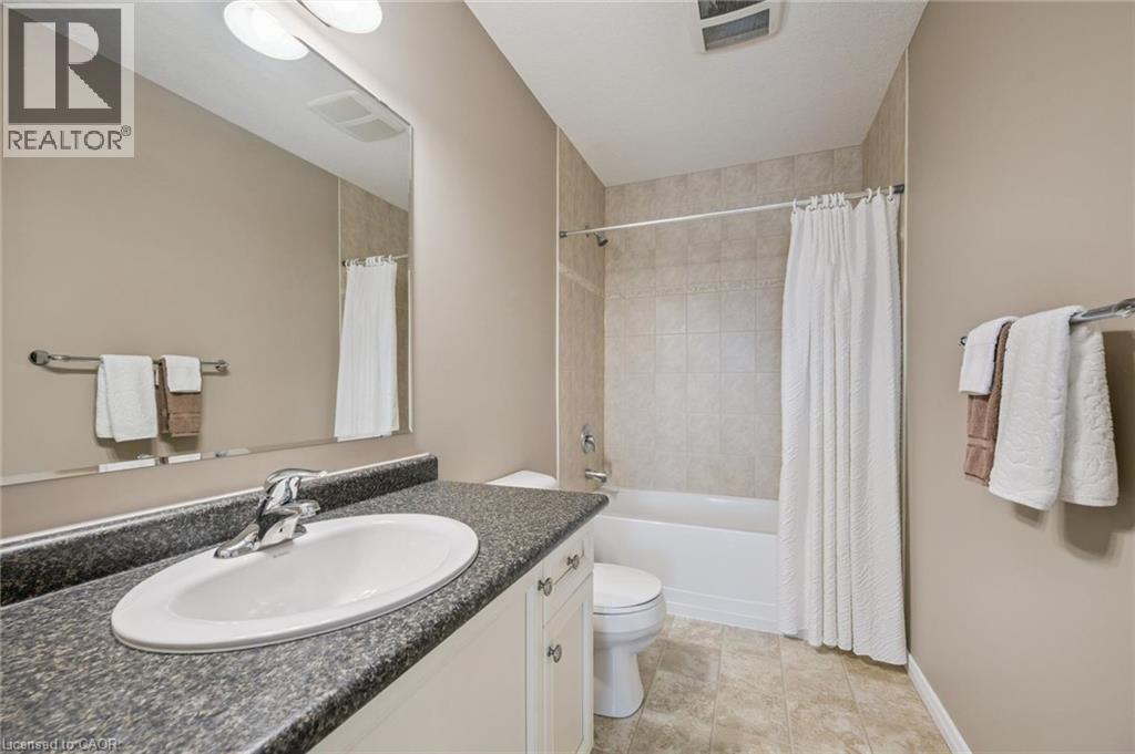 












6 UPPER MERCER Street Unit# E18

,
Kitchener,




Ontario
N2A0E4

