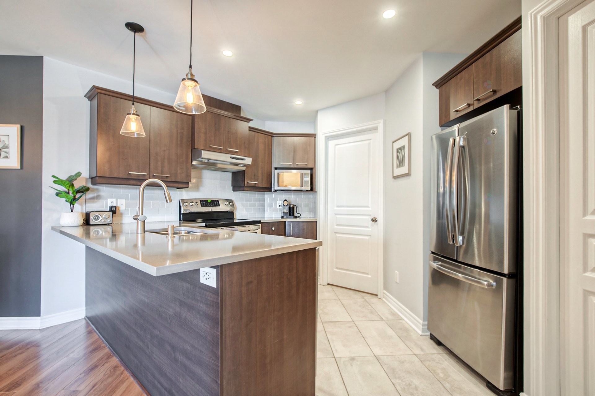 









782


Rue des Sureaux

, 6,
Boucherville,




QC
J4B0J4

