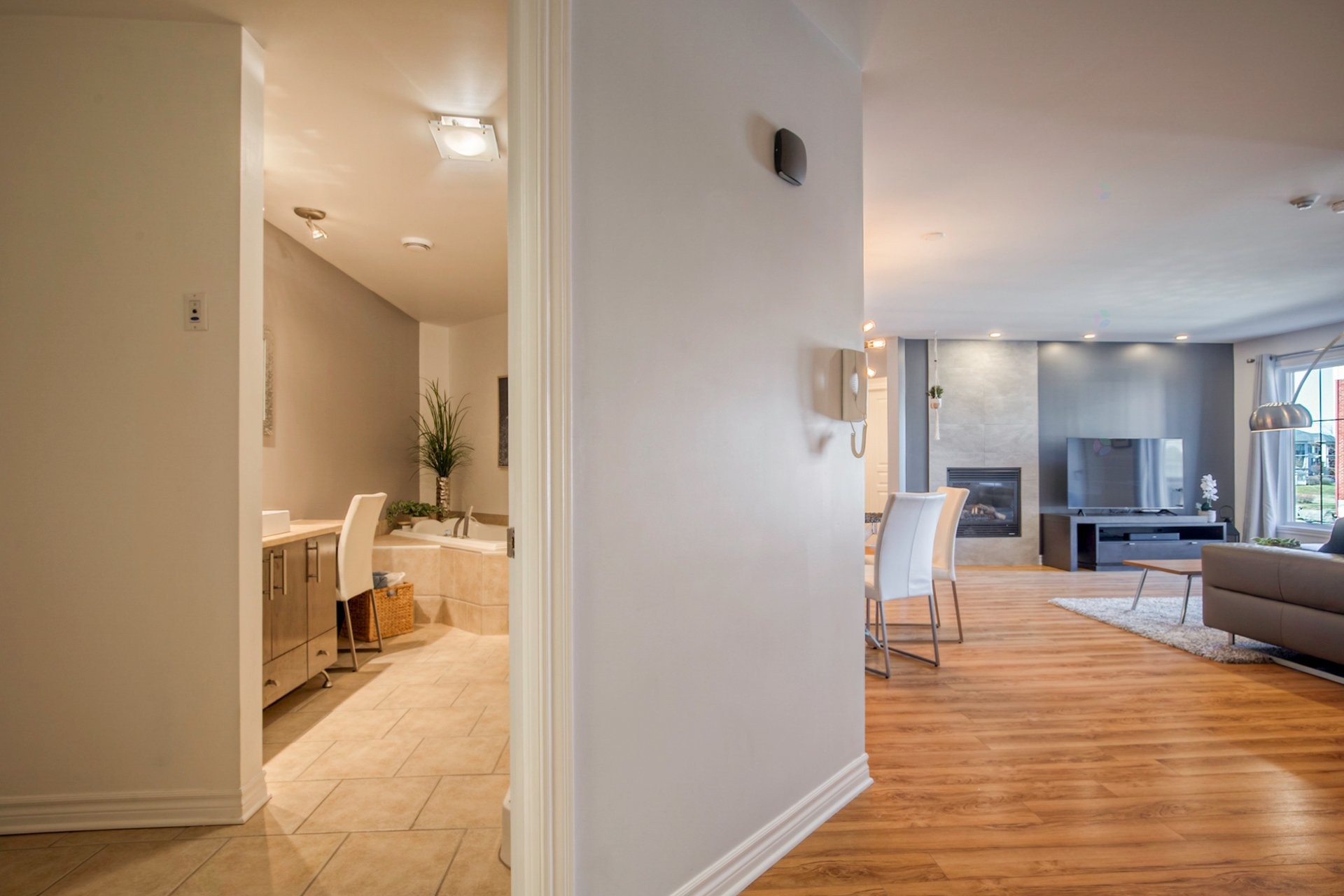 









782


Rue des Sureaux

, 6,
Boucherville,




QC
J4B0J4

