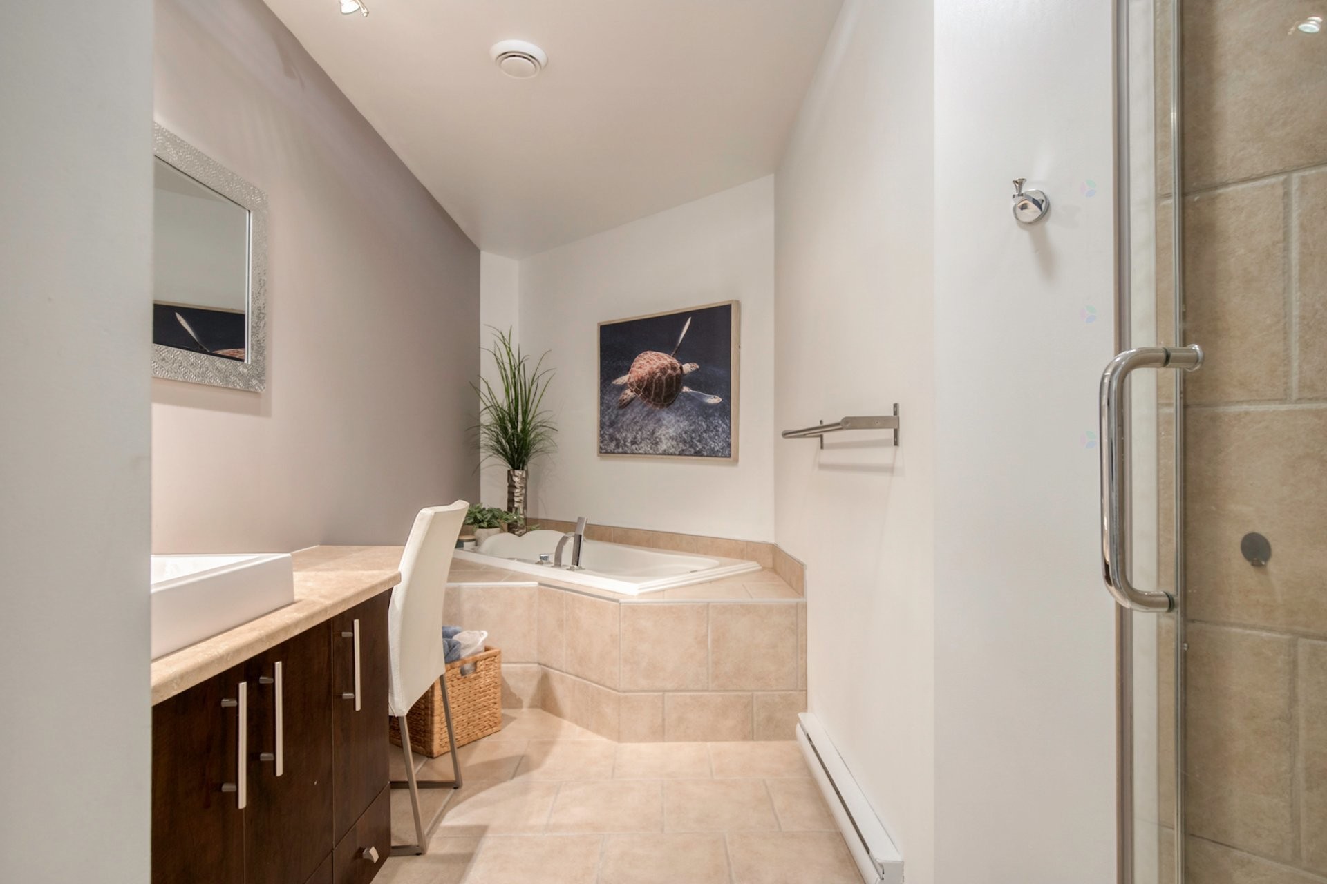 









782


Rue des Sureaux

, 6,
Boucherville,




QC
J4B0J4

