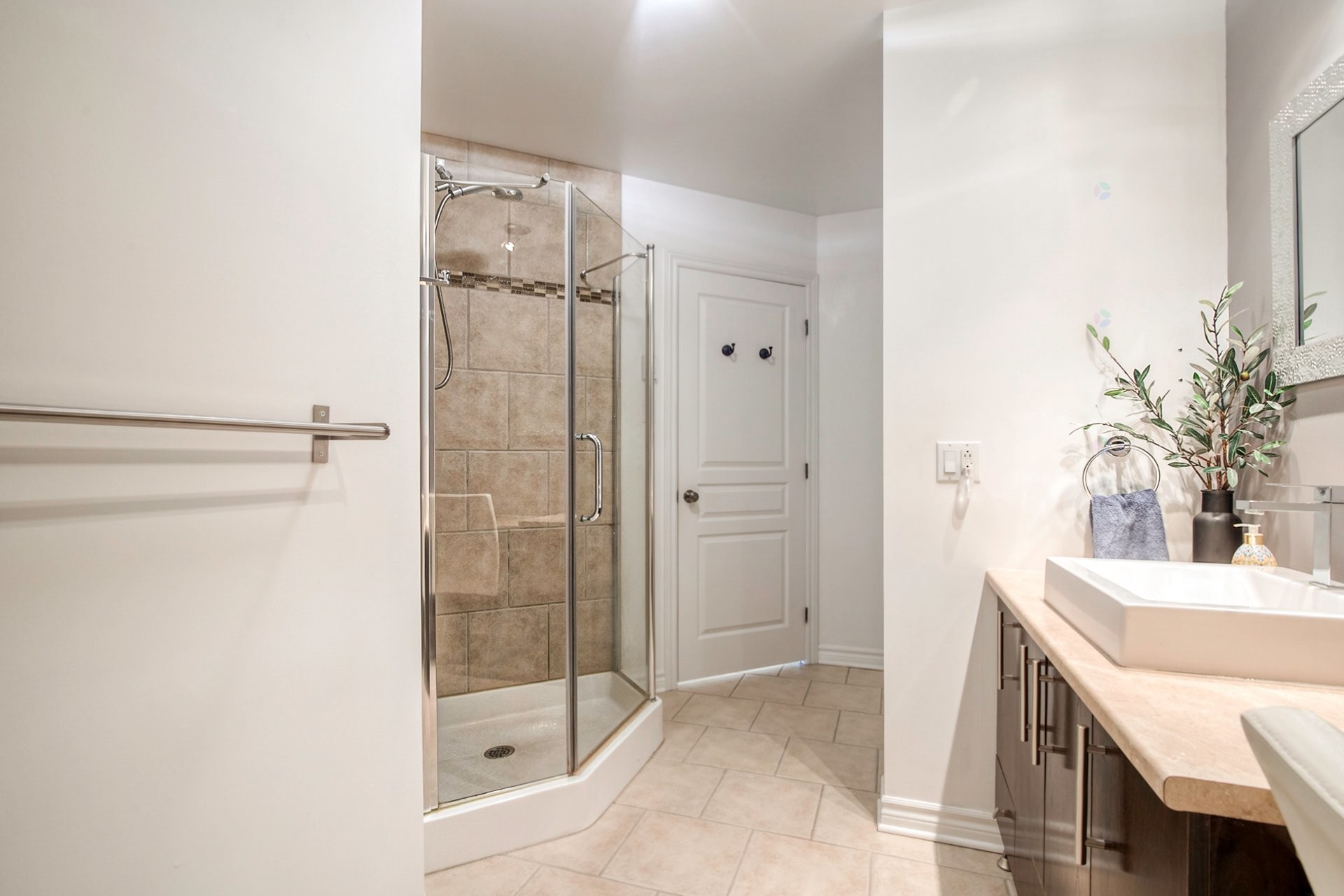 









782


Rue des Sureaux

, 6,
Boucherville,




QC
J4B0J4

