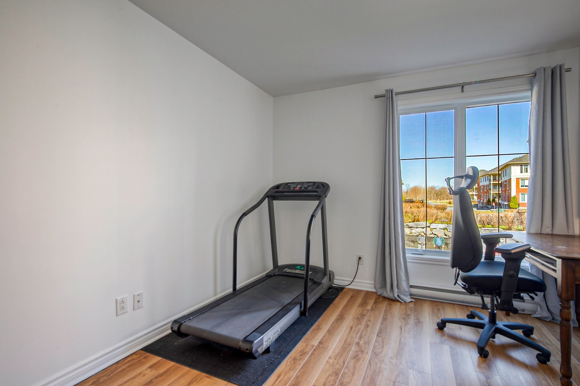 









782


Rue des Sureaux

, 6,
Boucherville,




QC
J4B0J4

