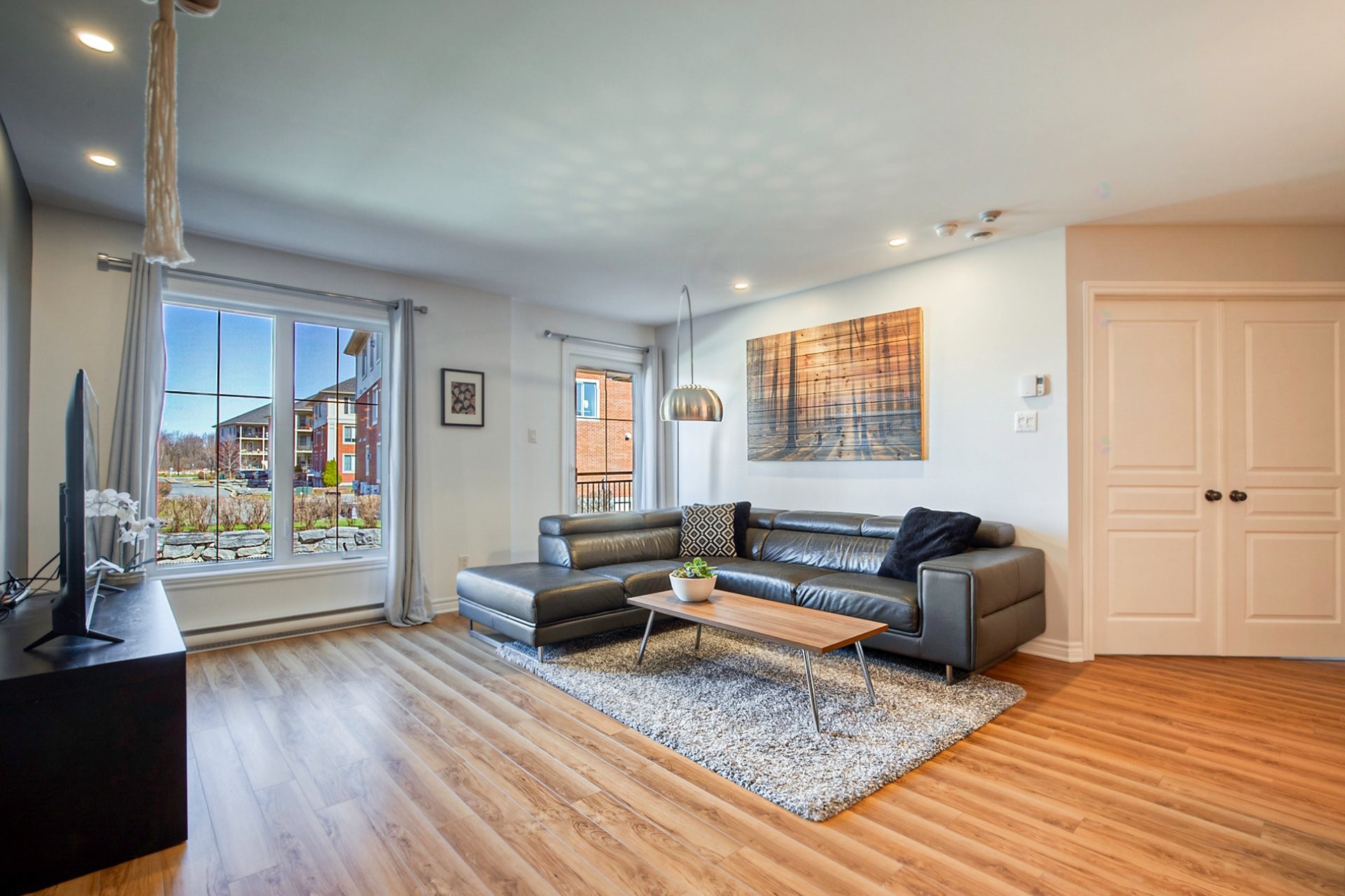 









782


Rue des Sureaux

, 6,
Boucherville,




QC
J4B0J4

