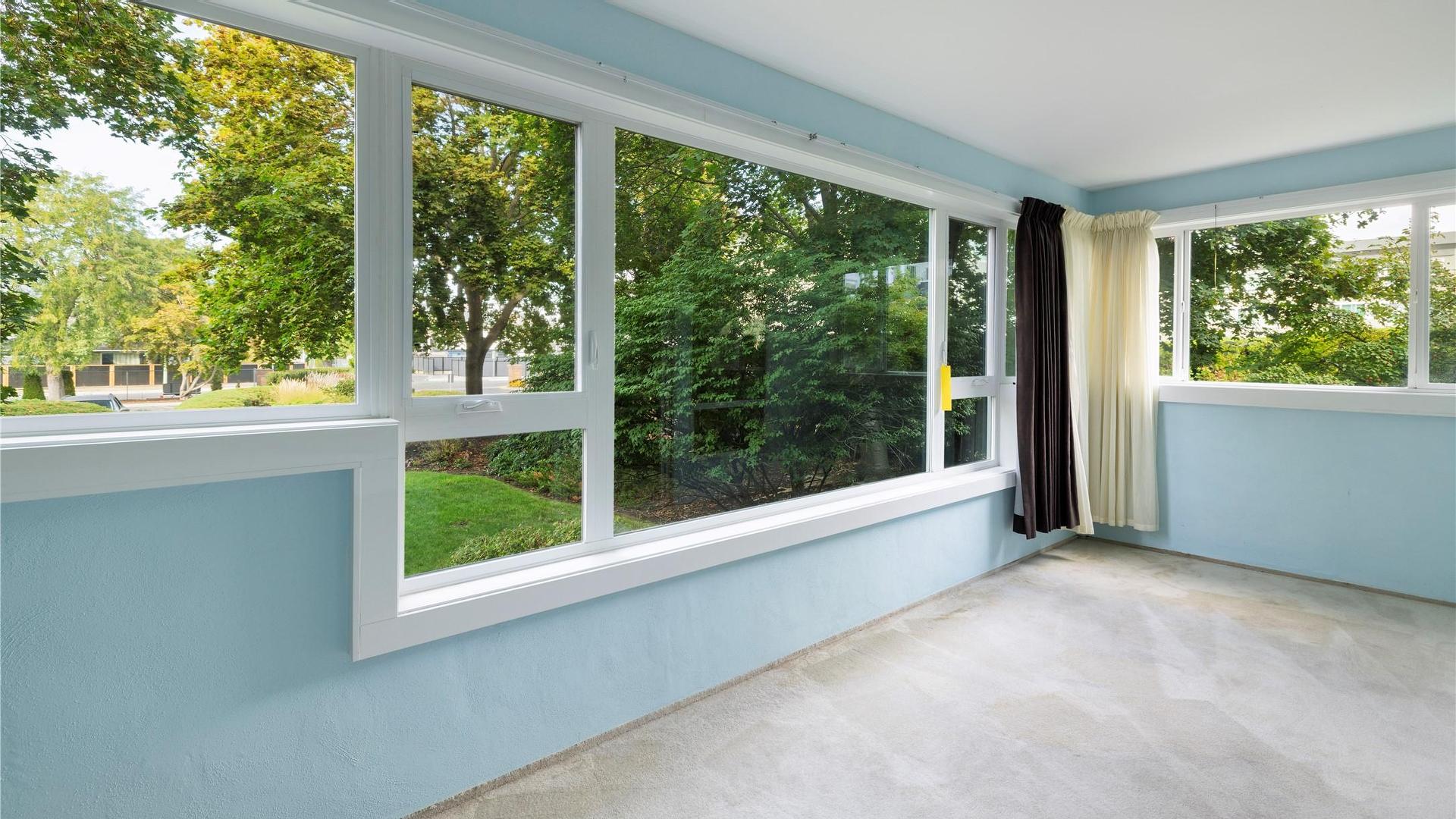 









1045


Sutherland

Avenue, 115B,
Kelowna,




BC
V1Y 5Y1


