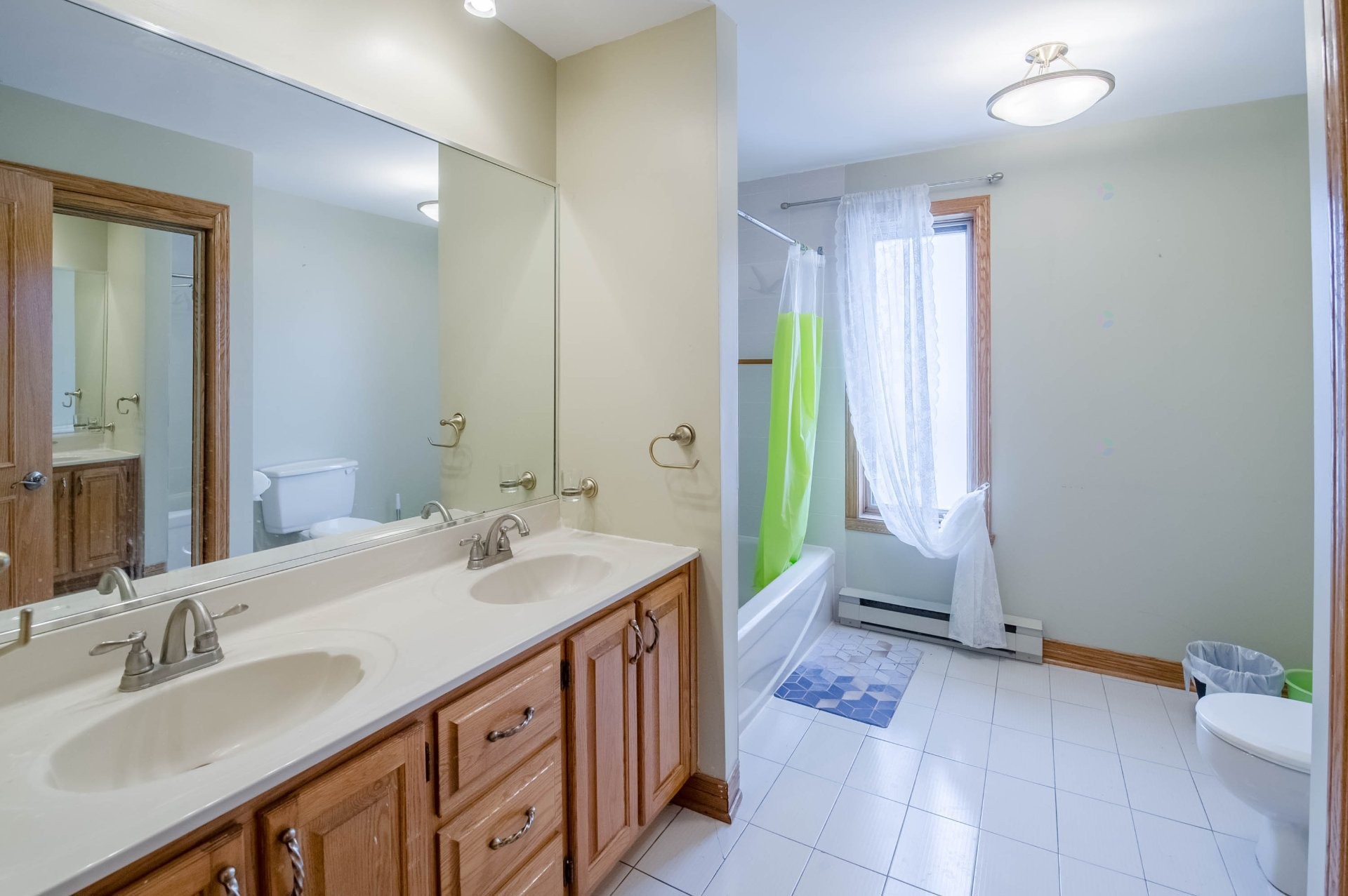 









9105


Crois. Rimouski

,
Brossard,




QC
J4X2S3

