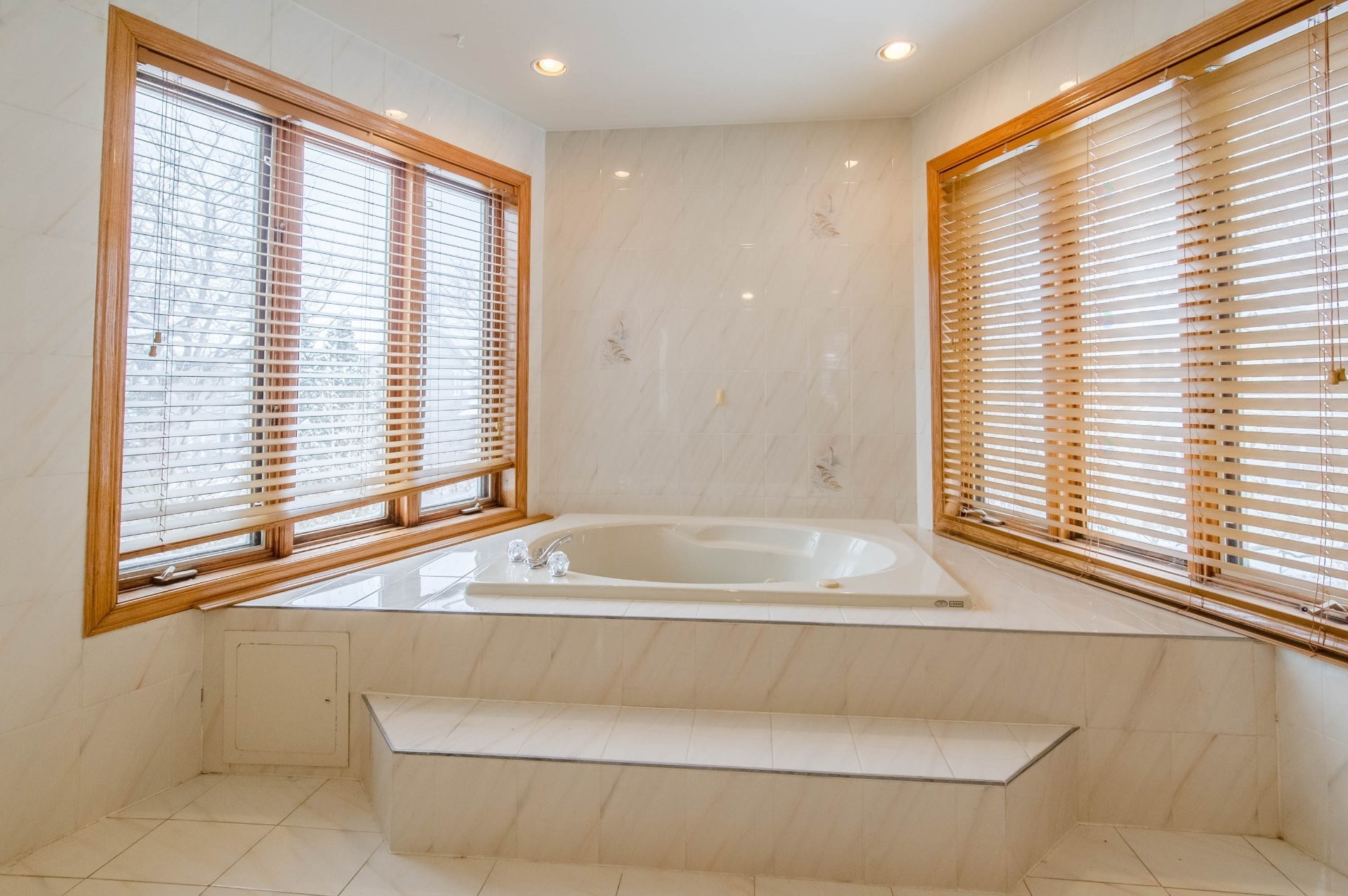 









9105


Crois. Rimouski

,
Brossard,




QC
J4X2S3

