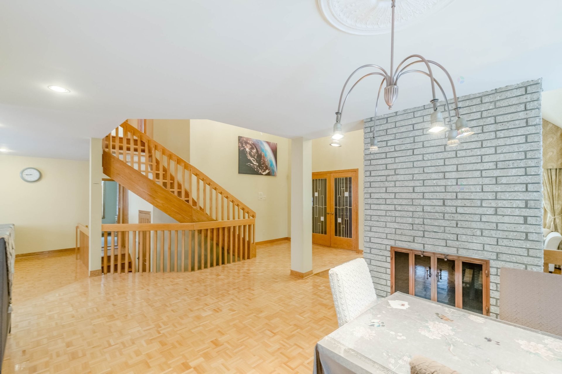 









9105


Crois. Rimouski

,
Brossard,




QC
J4X2S3

