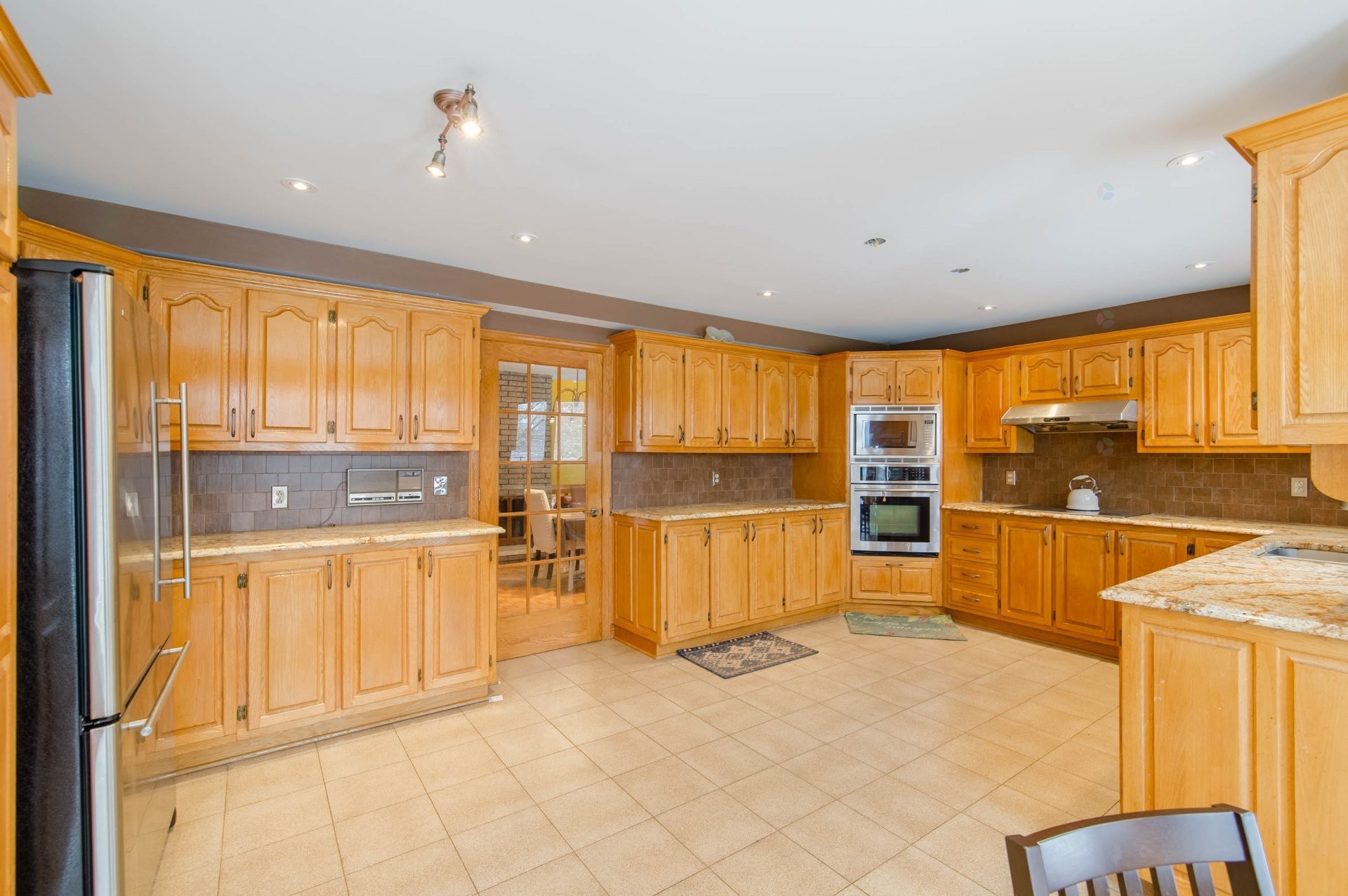 









9105


Crois. Rimouski

,
Brossard,




QC
J4X2S3


