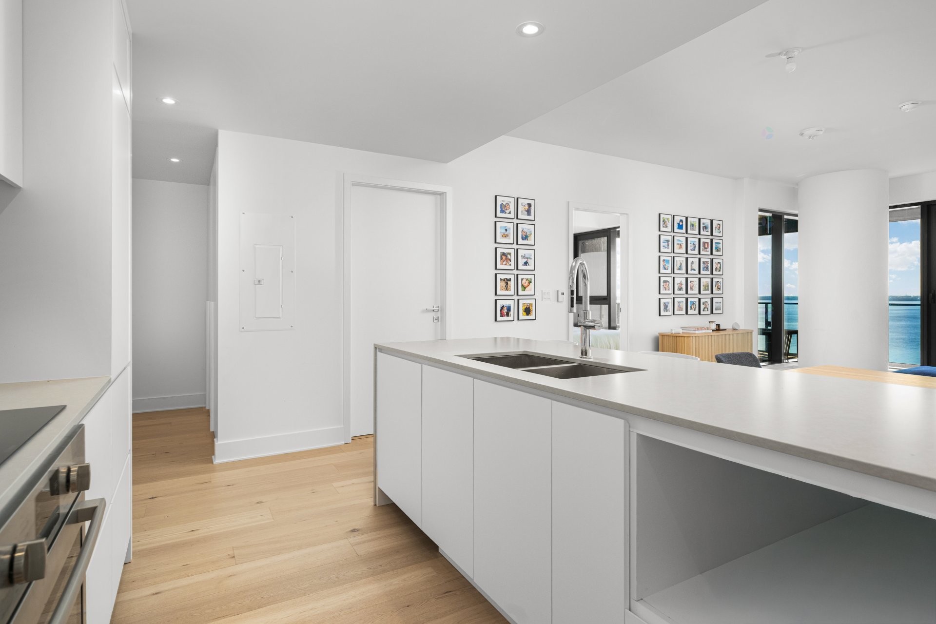 









1000


Rue André-Prévost

, 1104,
Montréal (Verdun/Île-des-Soeurs),




QC
H3E0G2

