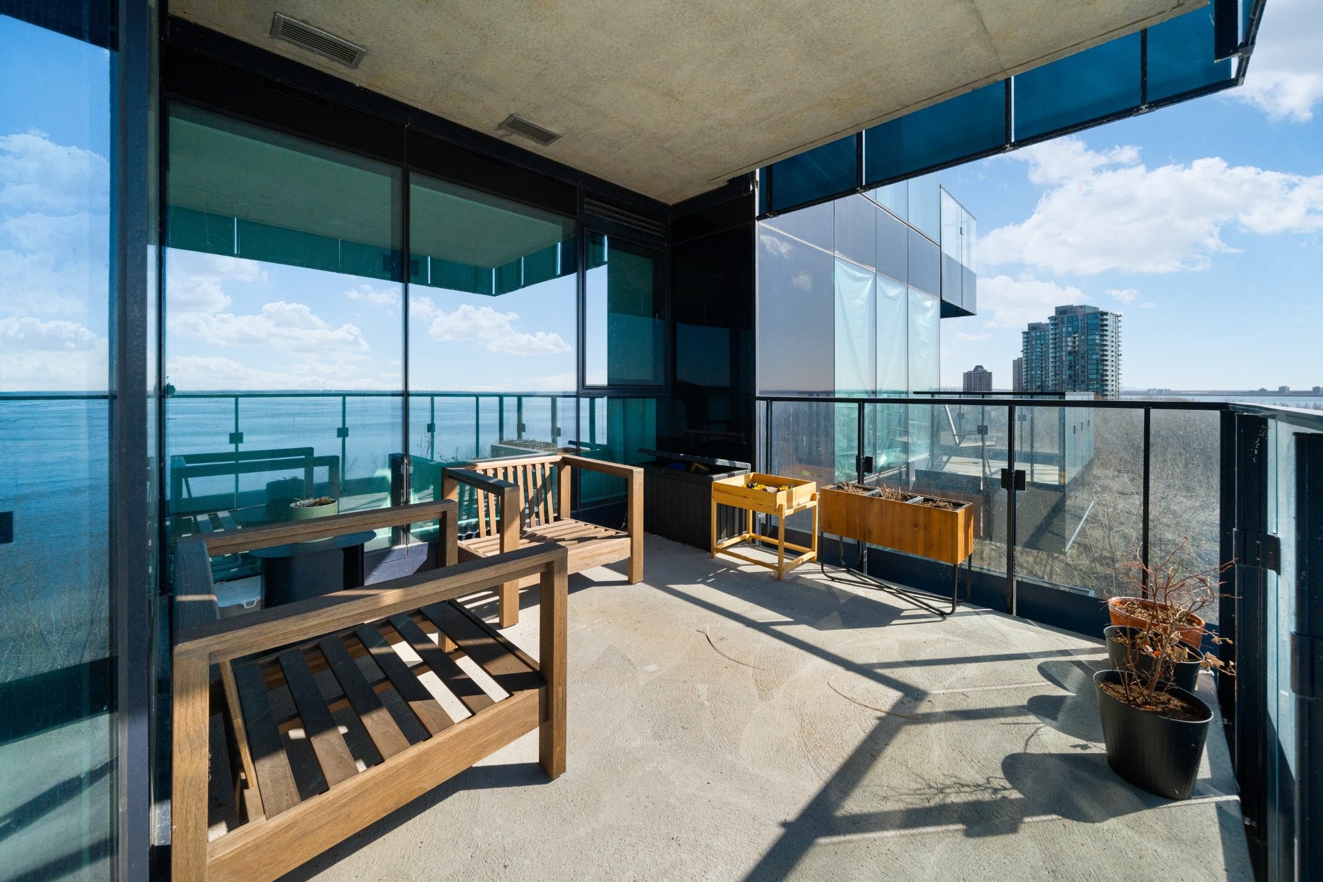 









1000


Rue André-Prévost

, 1104,
Montréal (Verdun/Île-des-Soeurs),




QC
H3E0G2

