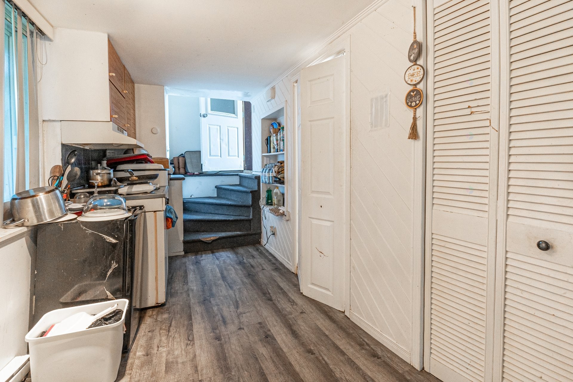 









10950

 - 10952


Av. Lausanne

,
Montréal (Montréal-Nord),




QC
H1H5B7

