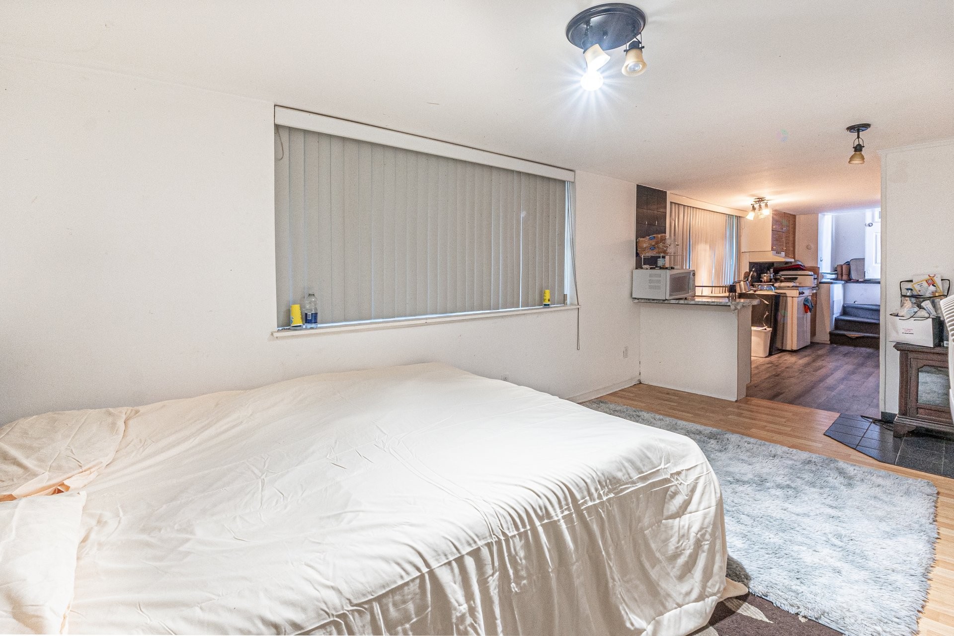 









10950

 - 10952


Av. Lausanne

,
Montréal (Montréal-Nord),




QC
H1H5B7

