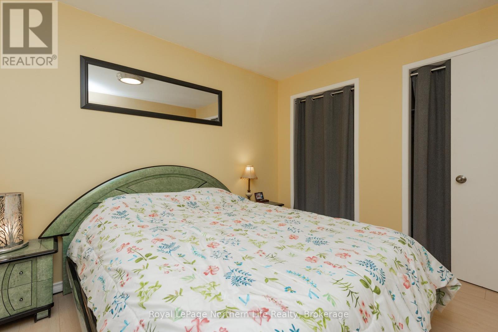 












121 BENNETT ROAD

,
Parry Sound Remote Area (Pringle),




Ontario
P0H1J0

