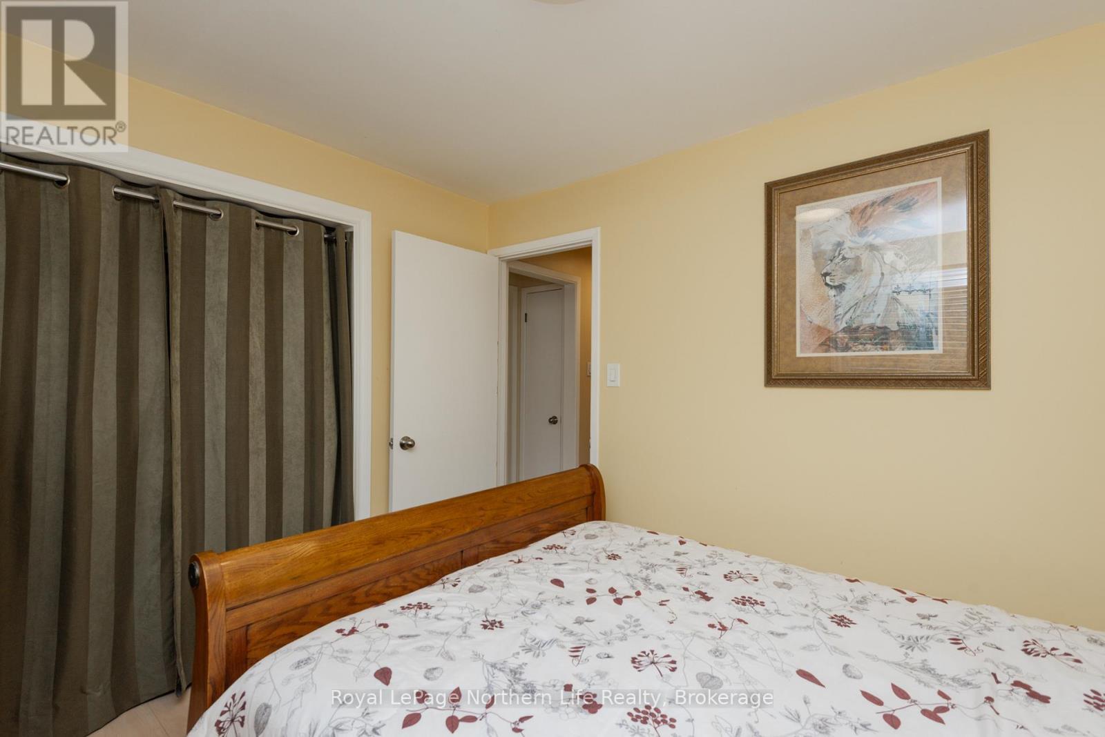 












121 BENNETT ROAD

,
Parry Sound Remote Area (Pringle),




Ontario
P0H1J0

