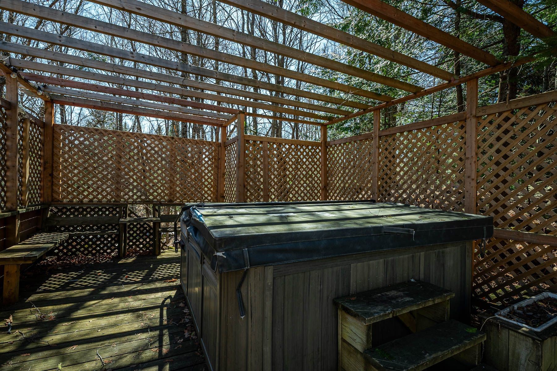 









54


Rue Lawken

,
Morin-Heights,




QC
J0R1H0

