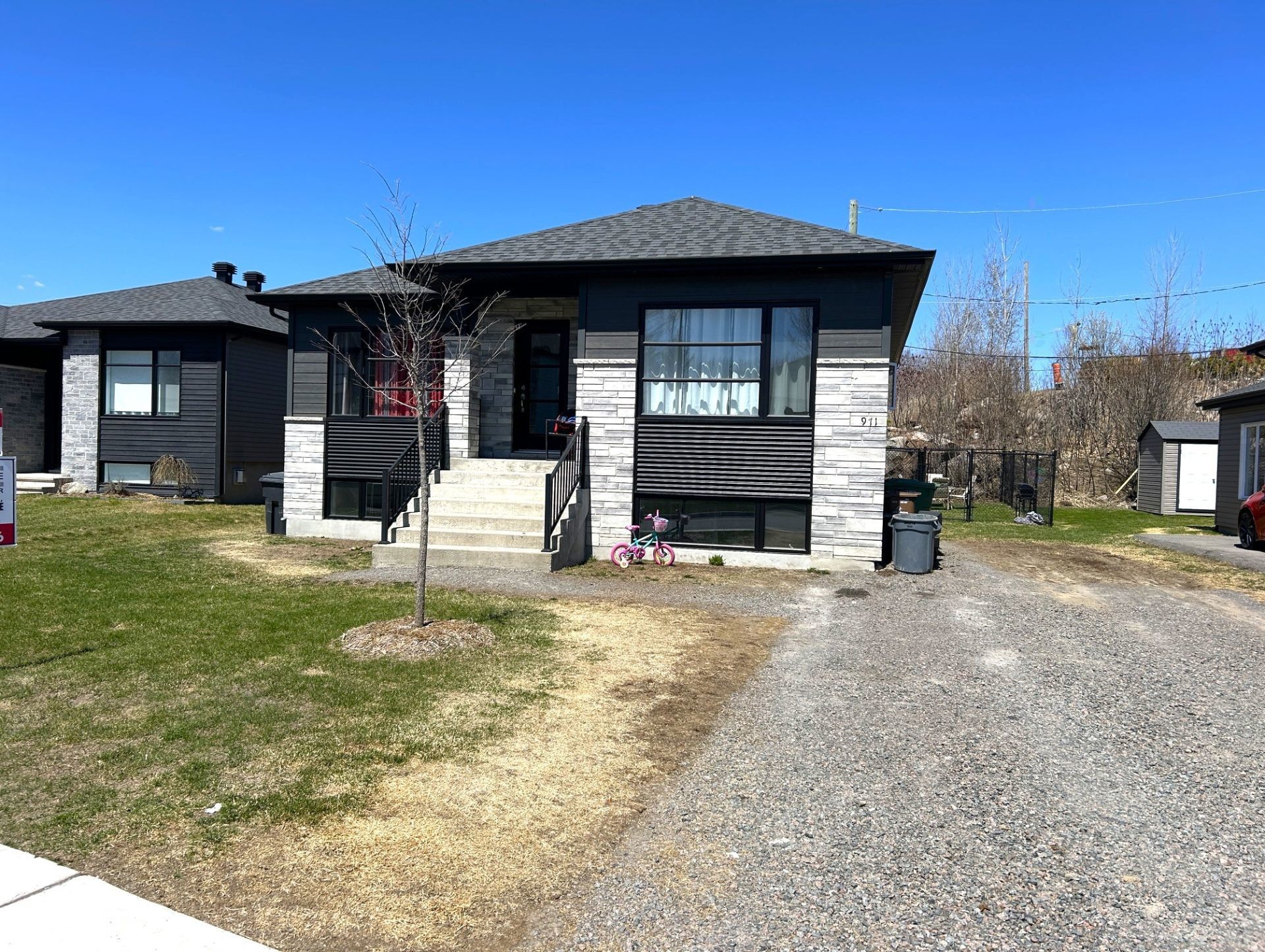 









969

 - 971


Rue du Faubourg

,
Saint-Jérôme,




QC
J5L0H9

