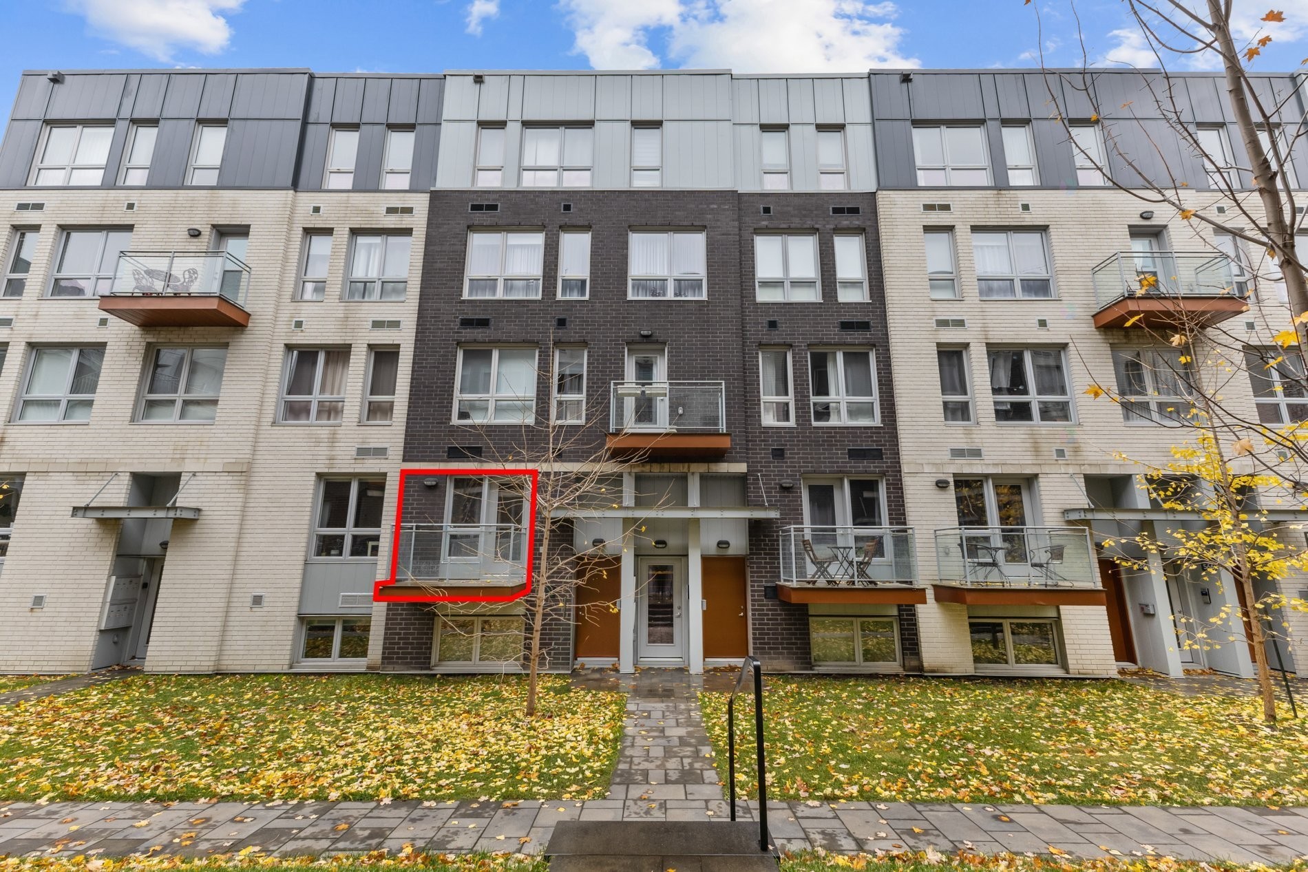 









558


Rue Nicolet

,
Montréal (Mercier/Hochelaga-Maisonneuve),




QC
H1W0C2

