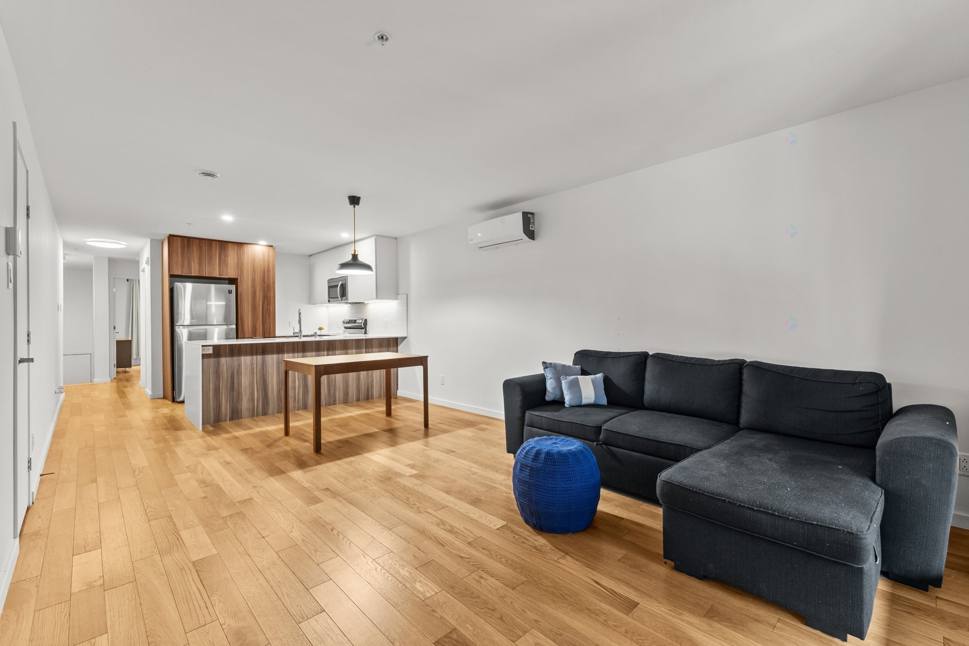 









558


Rue Nicolet

,
Montréal (Mercier/Hochelaga-Maisonneuve),




QC
H1W0C2

