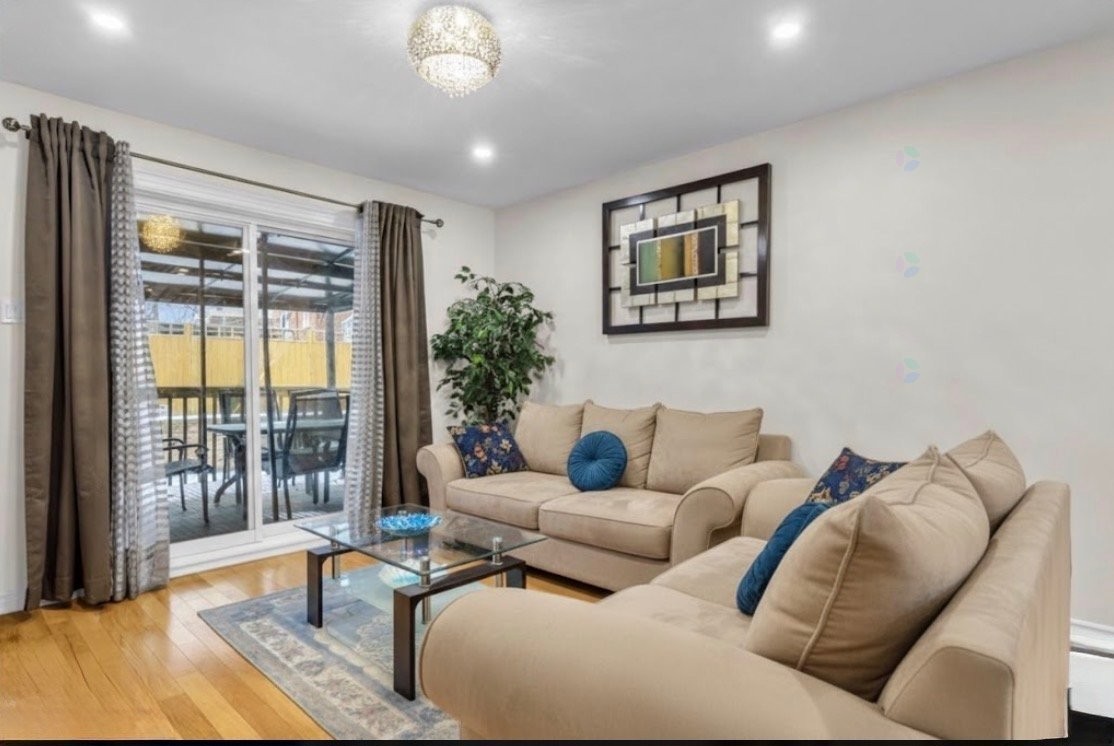 









12809


Rue Brook

,
Montréal (Pierrefonds-Roxboro),




QC
H8Z1C1

