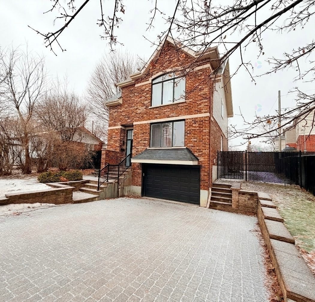 









12809


Rue Brook

,
Montréal (Pierrefonds-Roxboro),




QC
H8Z1C1

