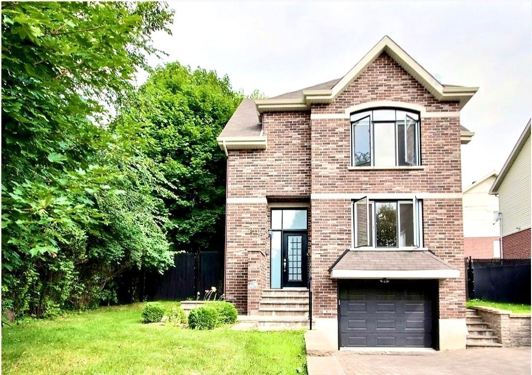 









12809


Rue Brook

,
Montréal (Pierrefonds-Roxboro),




QC
H8Z1C1

