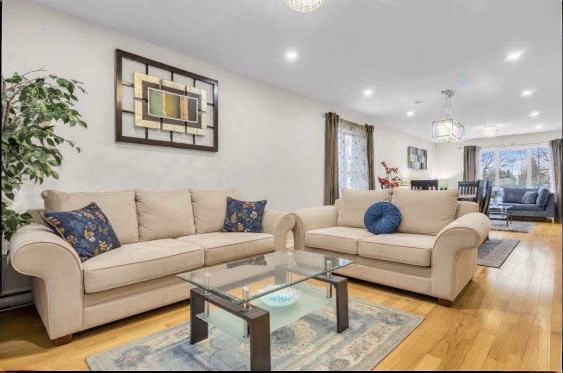 









12809


Rue Brook

,
Montréal (Pierrefonds-Roxboro),




QC
H8Z1C1

