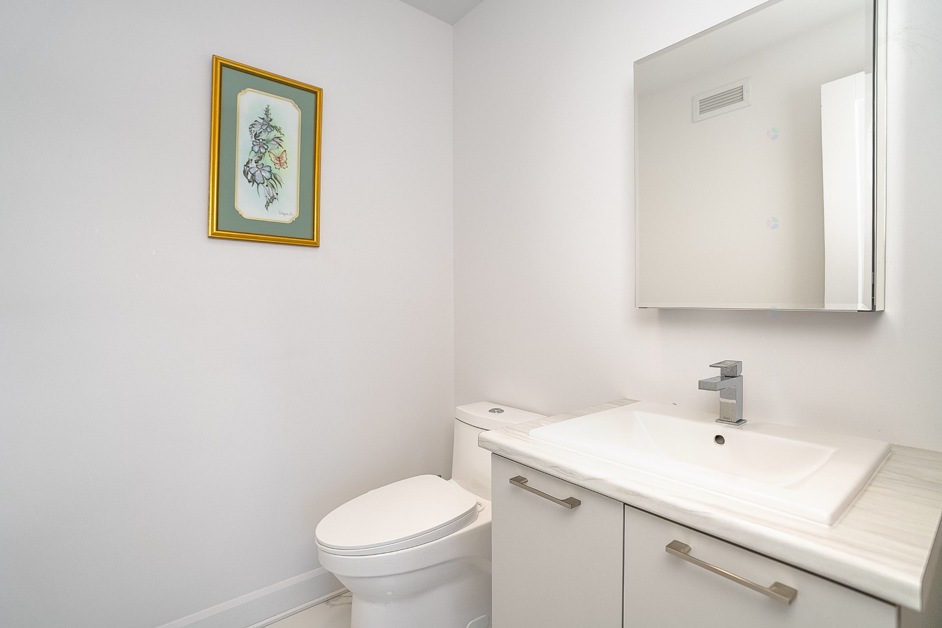









24


Av. des Chênes

,
Candiac,




QC
J5R0V6

