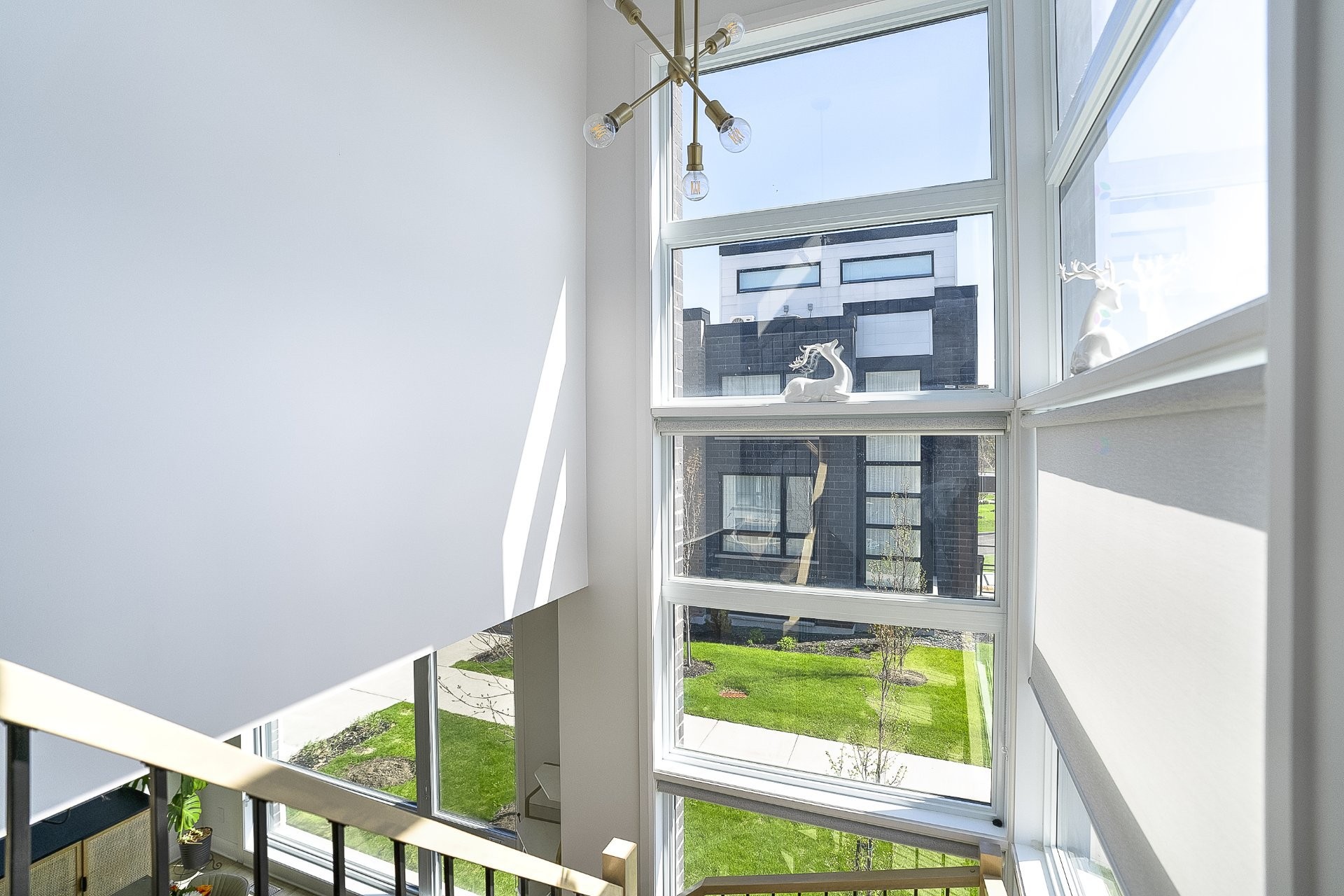 









24


Av. des Chênes

,
Candiac,




QC
J5R0V6

