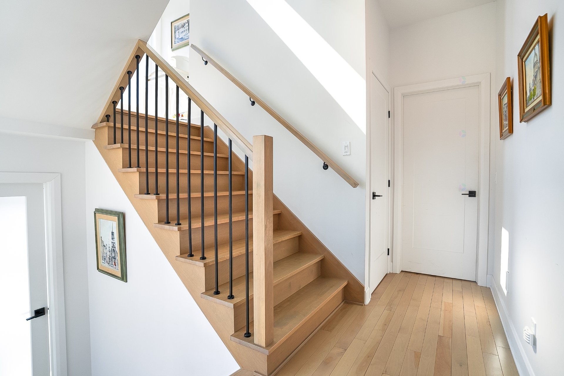 









24


Av. des Chênes

,
Candiac,




QC
J5R0V6


