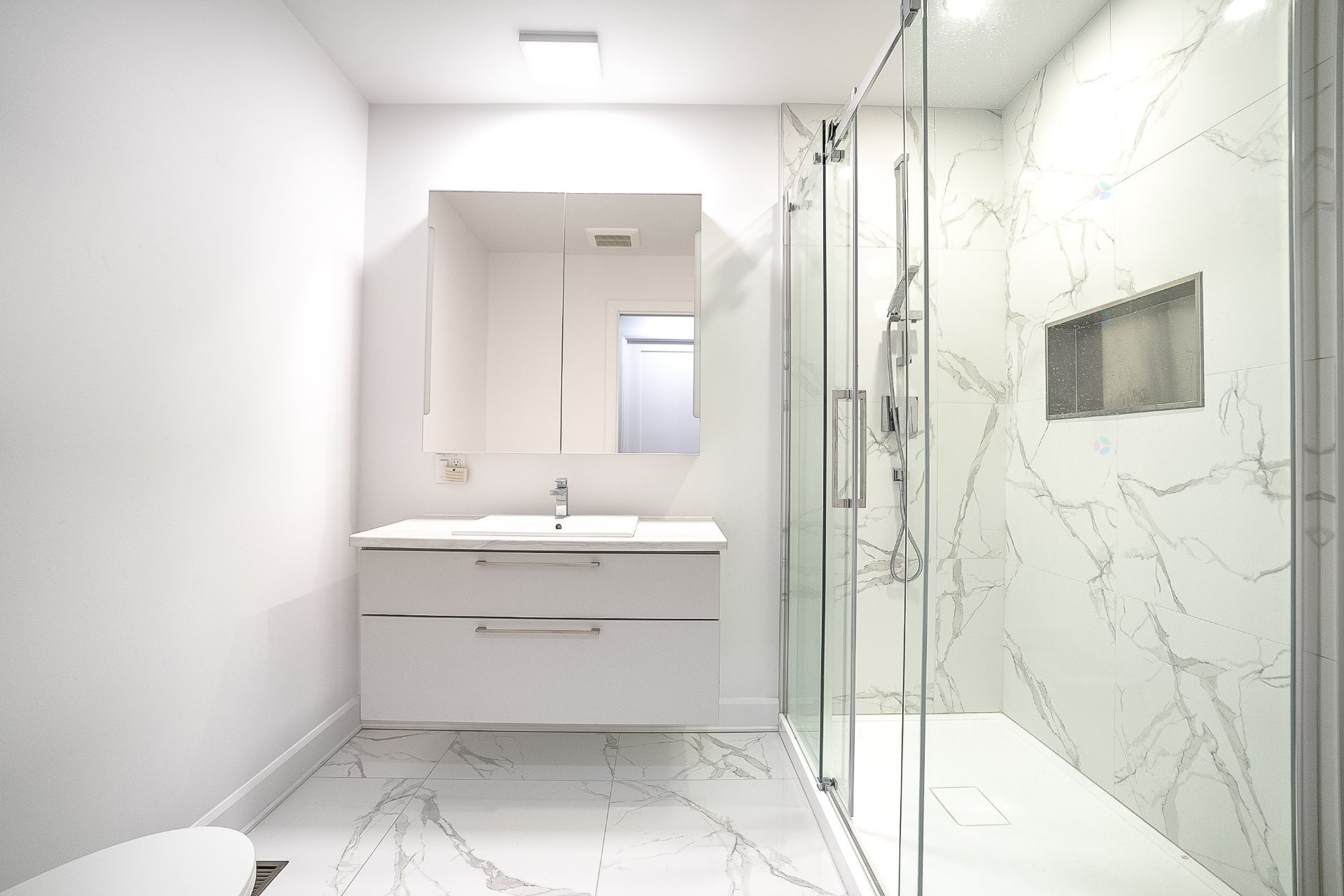 









24


Av. des Chênes

,
Candiac,




QC
J5R0V6

