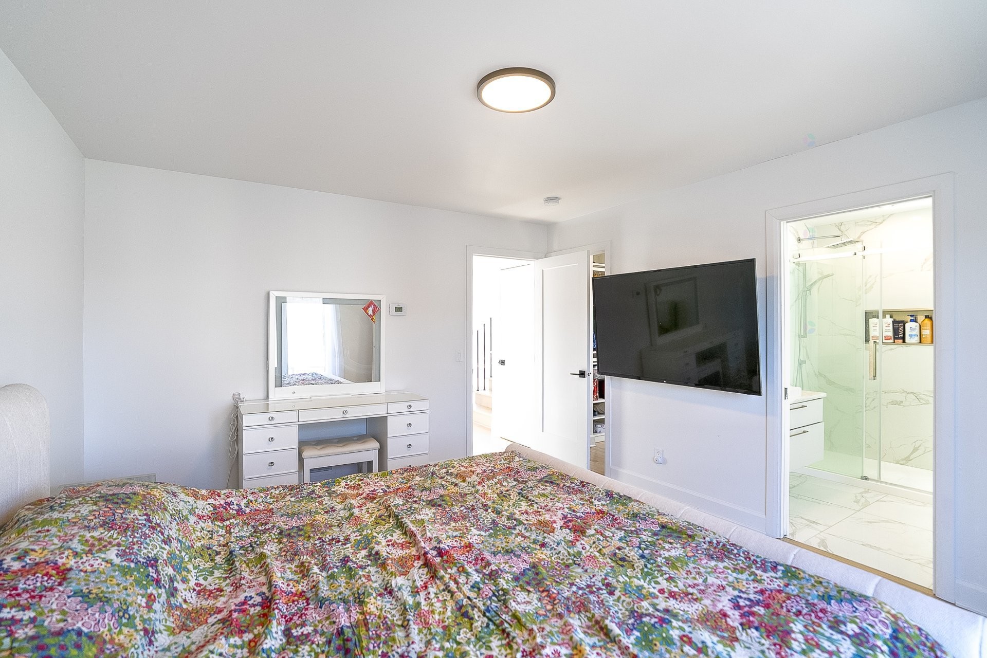 









24


Av. des Chênes

,
Candiac,




QC
J5R0V6

