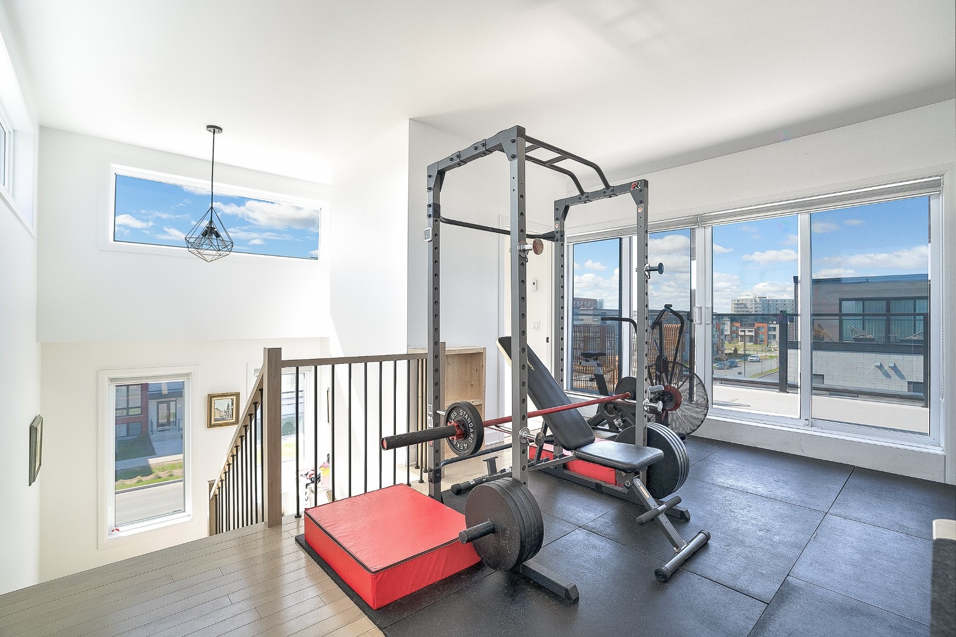 









24


Av. des Chênes

,
Candiac,




QC
J5R0V6

