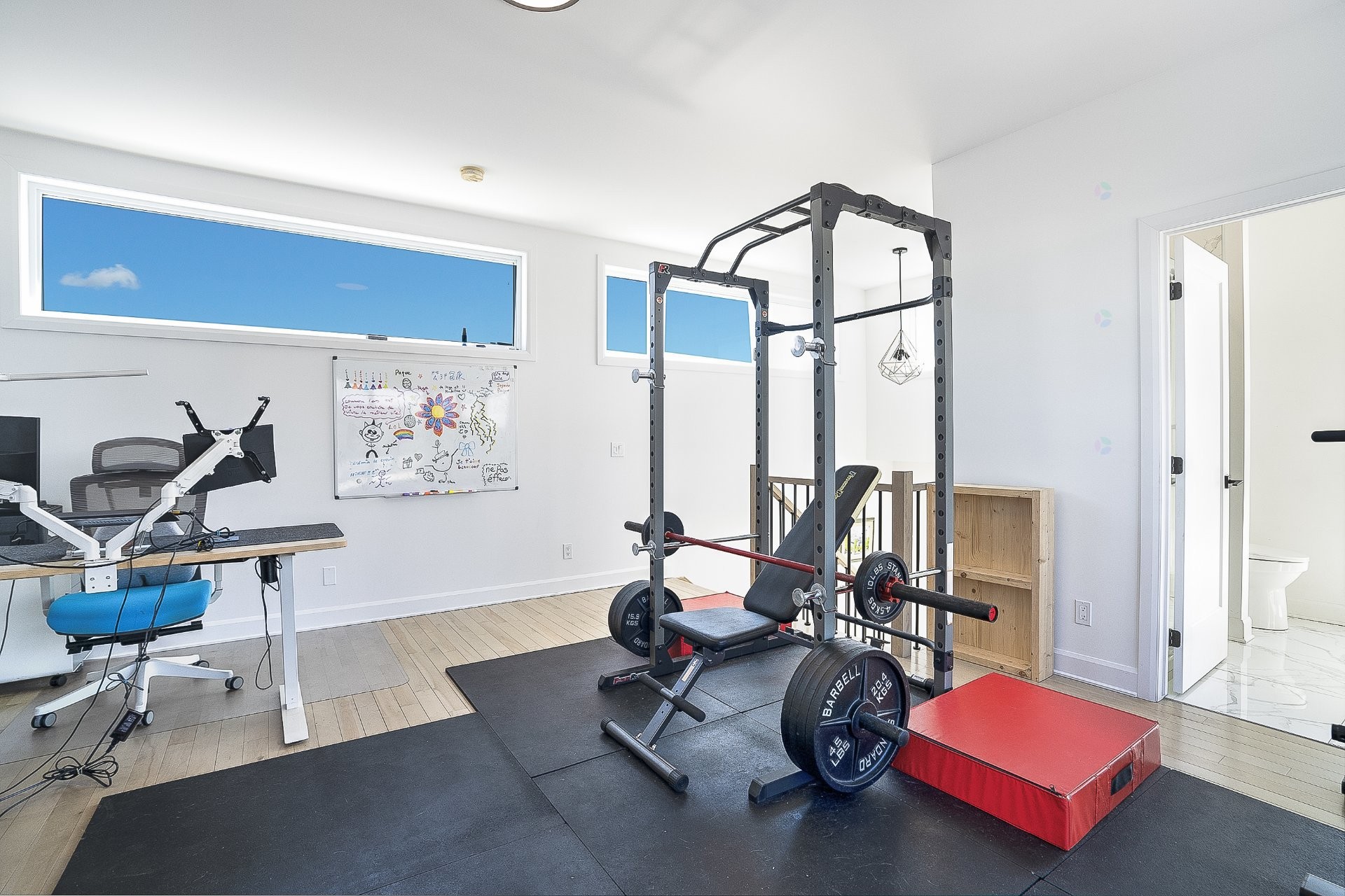 









24


Av. des Chênes

,
Candiac,




QC
J5R0V6

