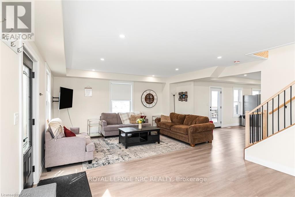 












136 RYMER ROAD

,
Haldimand (Dunnville),




Ontario
N0A1K0

