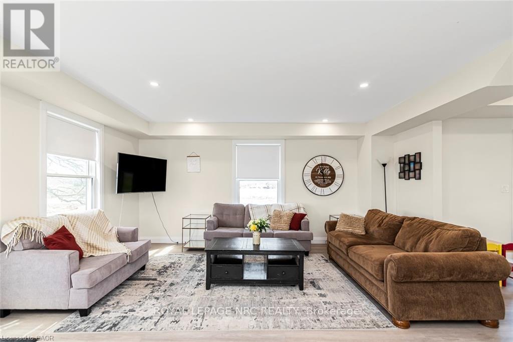 












136 RYMER ROAD

,
Haldimand (Dunnville),




Ontario
N0A1K0

