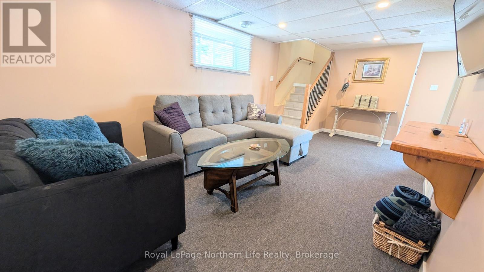 












30 PRESQU'ILE ROAD

,
West Nipissing (Verner),




Ontario
P0H2M0

