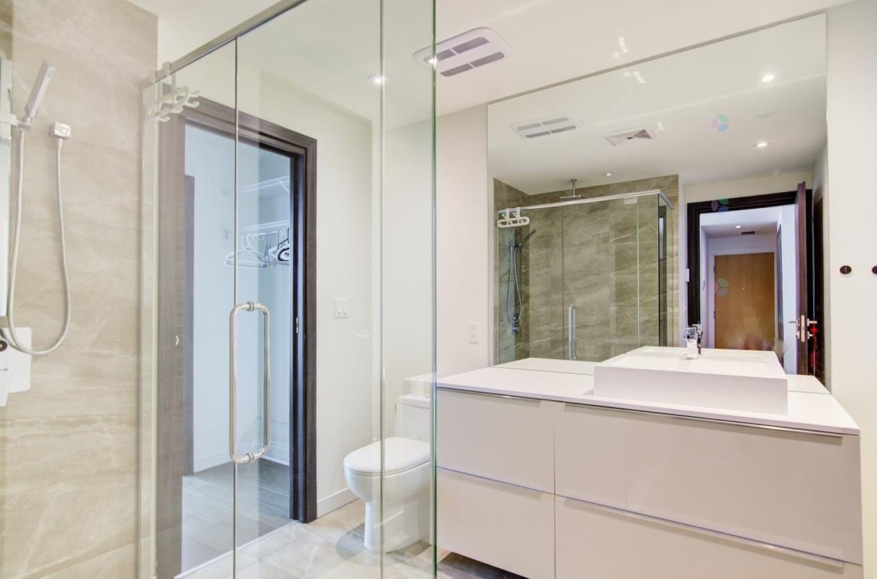 









1450


Boul. René-Lévesque O.

, 2507,
Montréal (Ville-Marie),




QC
H3G1T6

