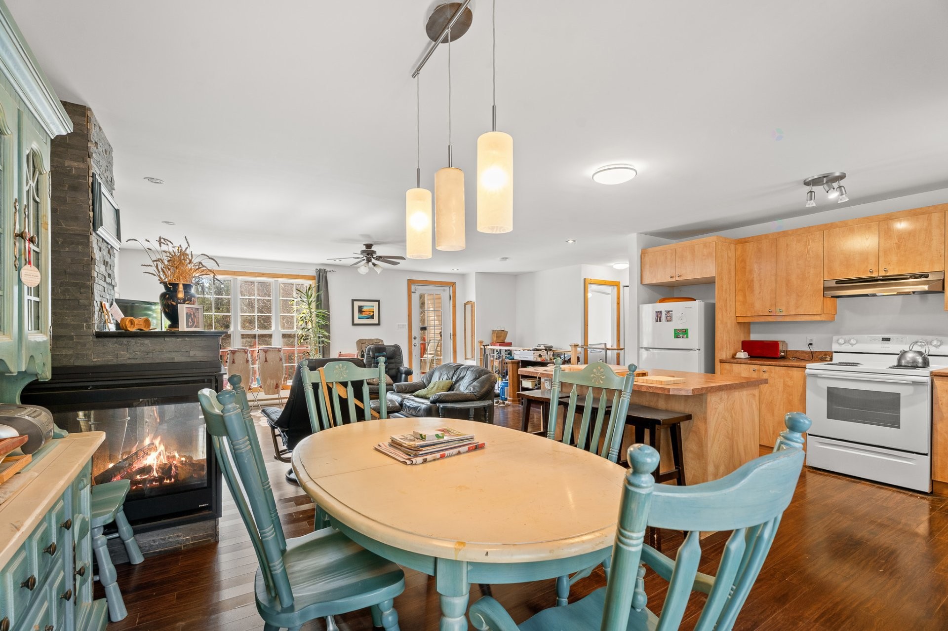 









22


Rue du Joli-Bosquet

,
Sainte-Marguerite-du-Lac-Masson,




QC
J0T1L0

