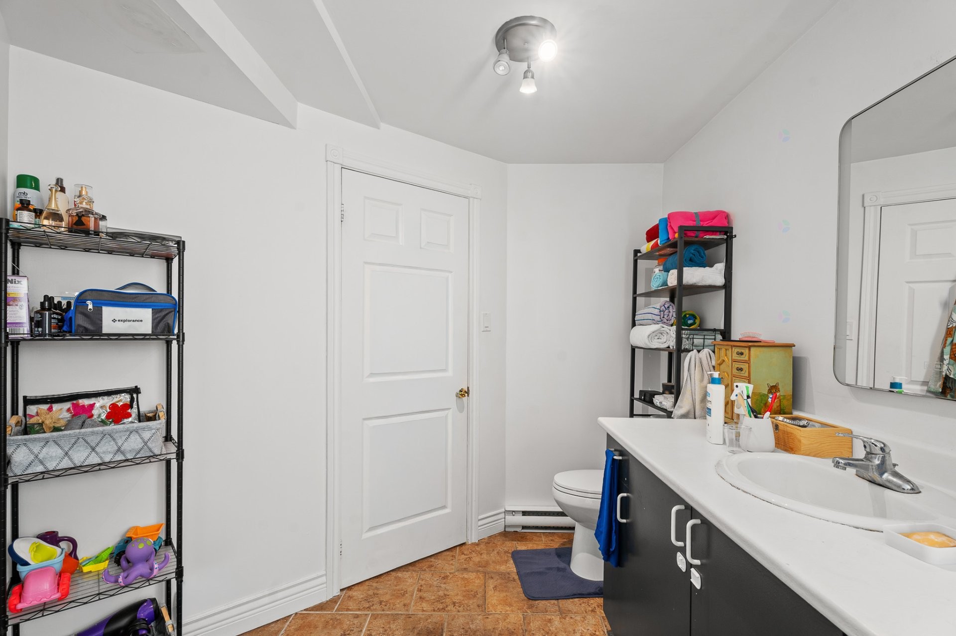 









22


Rue du Joli-Bosquet

,
Sainte-Marguerite-du-Lac-Masson,




QC
J0T1L0

