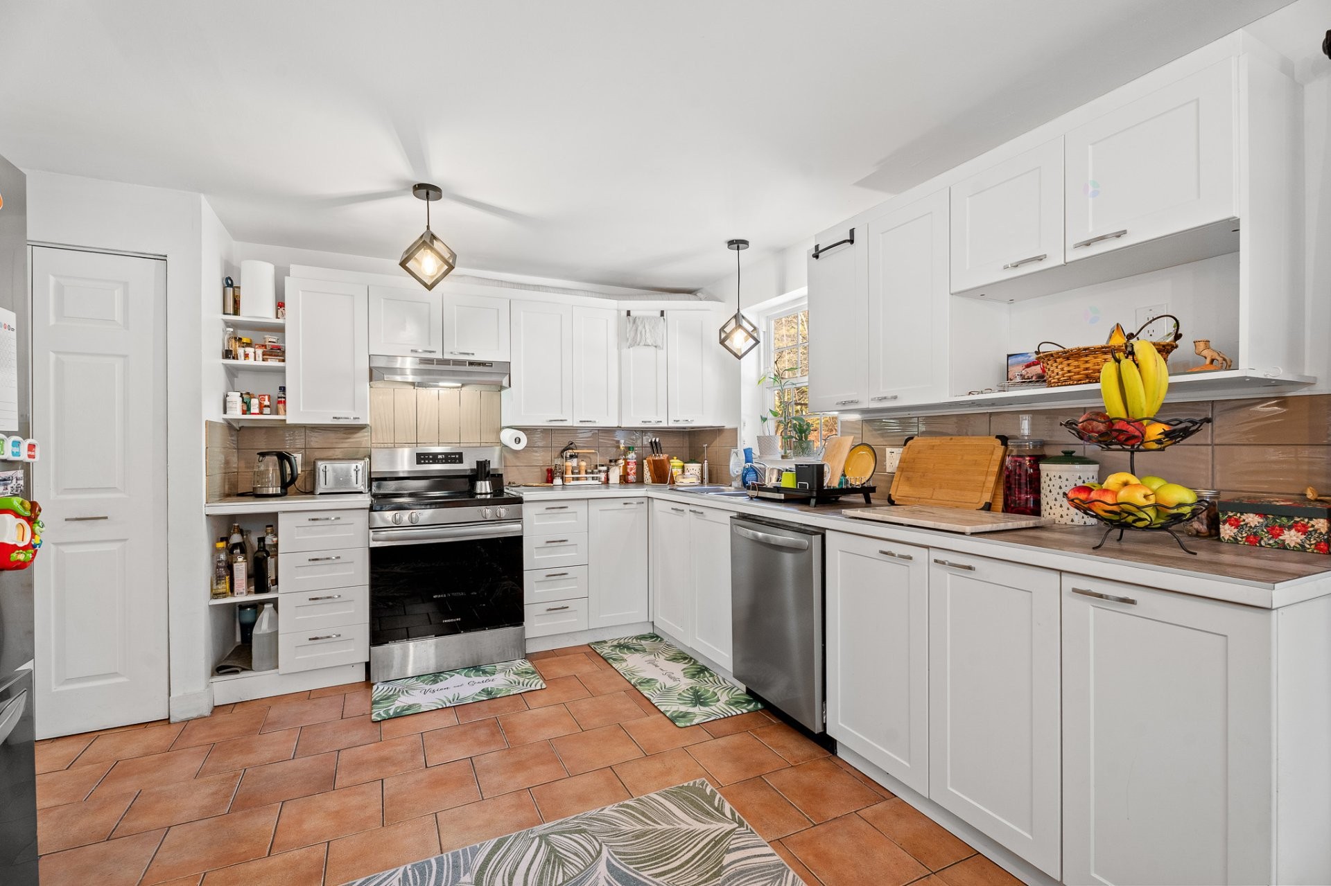 









22


Rue du Joli-Bosquet

,
Sainte-Marguerite-du-Lac-Masson,




QC
J0T1L0

