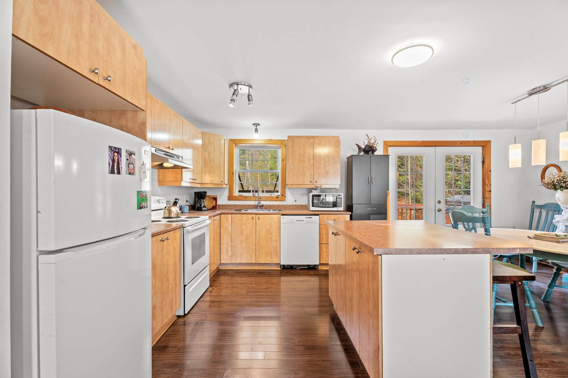 









22


Rue du Joli-Bosquet

,
Sainte-Marguerite-du-Lac-Masson,




QC
J0T1L0

