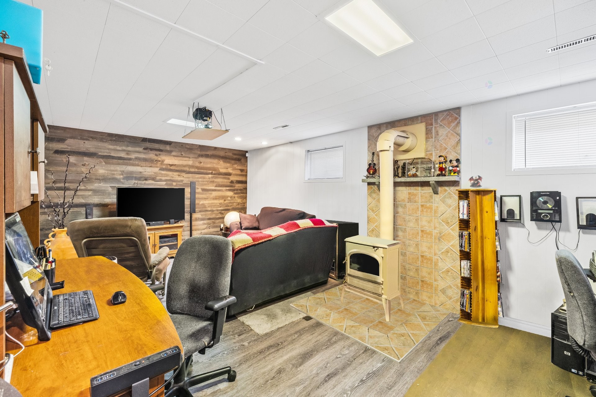 









1520


Rue Verchères

,
Longueuil (Le Vieux-Longueuil),




QC
J4K2Z7

