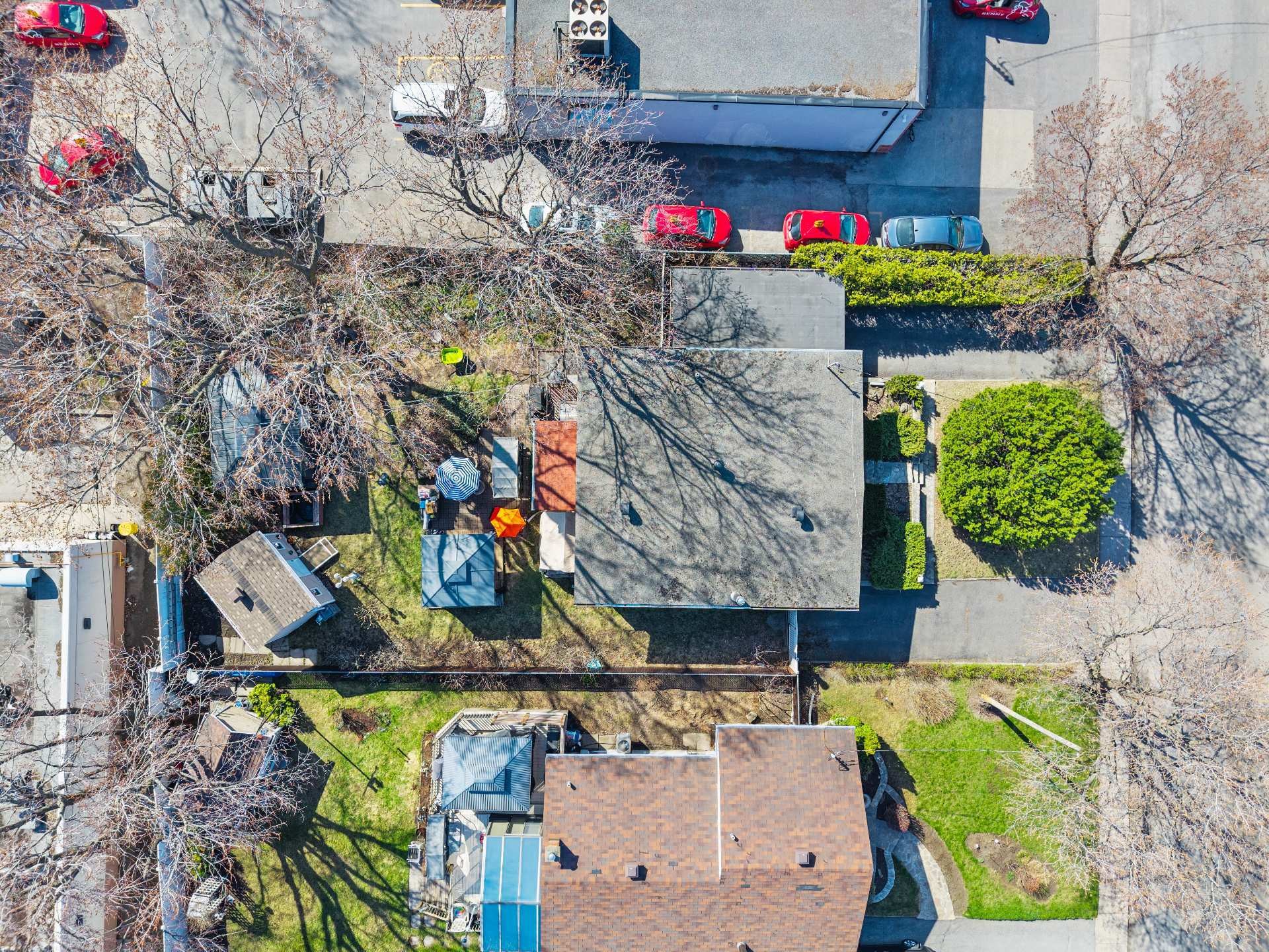 









1520


Rue Verchères

,
Longueuil (Le Vieux-Longueuil),




QC
J4K2Z7

