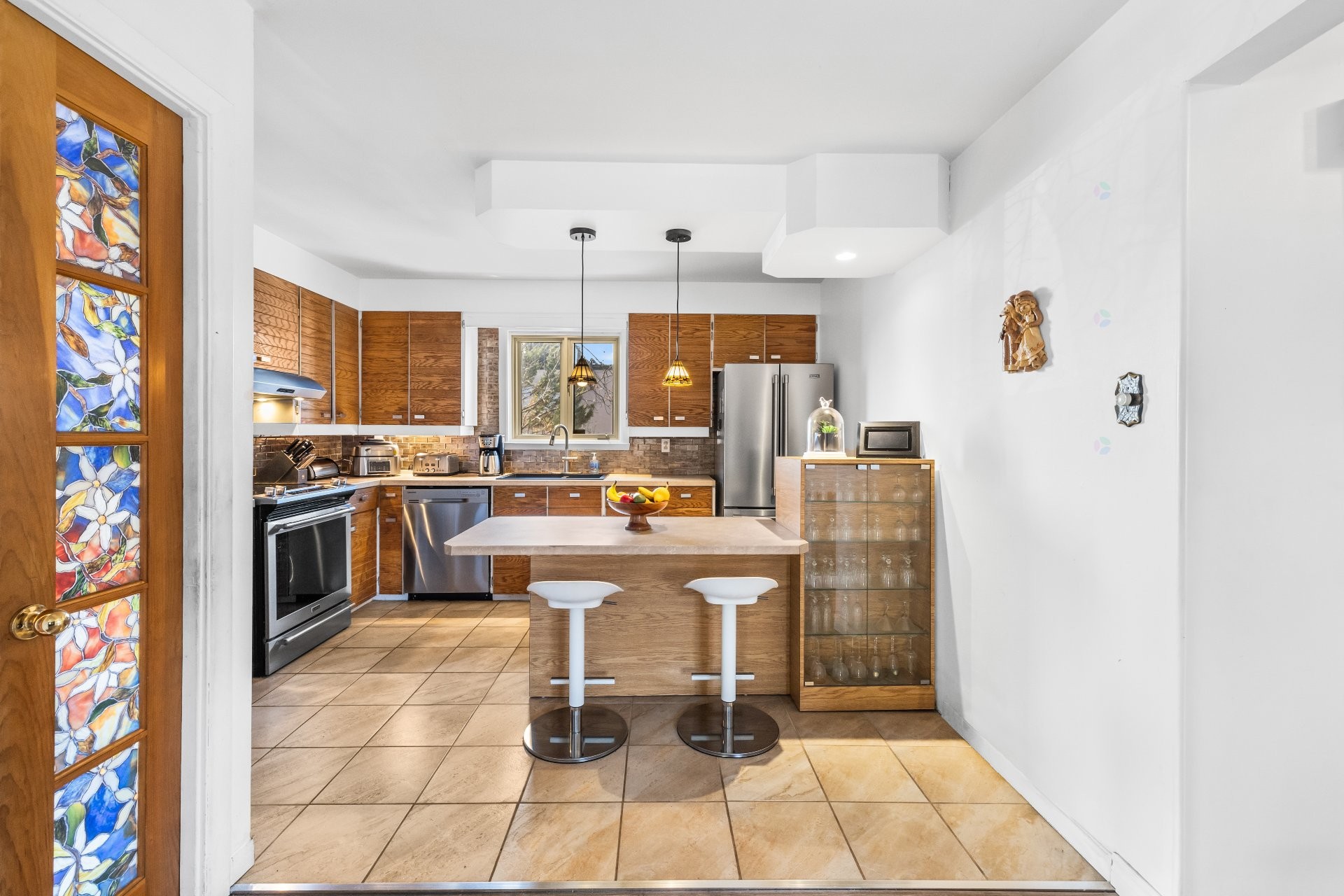 









1520


Rue Verchères

,
Longueuil (Le Vieux-Longueuil),




QC
J4K2Z7

